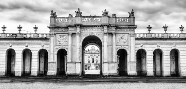 Castorama Toile Imprimée Place Stanislas 55 X 115 Cm 1